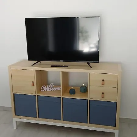 Enjoy Glorious Seaviews From Vista Mar