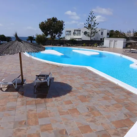 Enjoy Glorious Seaviews From Vista Mar Apartament