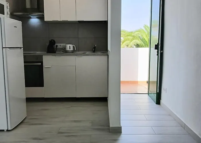 Enjoy Glorious Seaviews From Vista Mar *