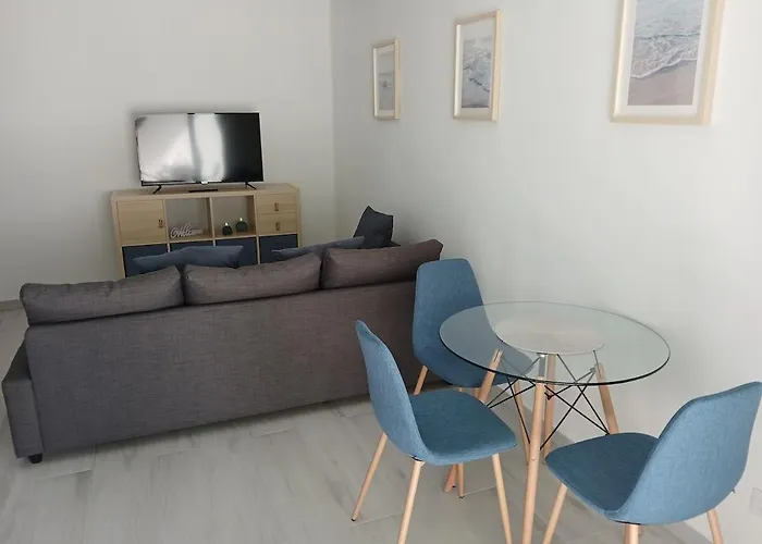 Enjoy Glorious Seaviews From Vista Mar