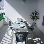 Enjoy Glorious Seaviews From Vista Mar Apartman