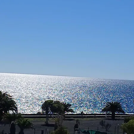 Enjoy Glorious Seaviews From Vista Mar Apartman Costa Teguise